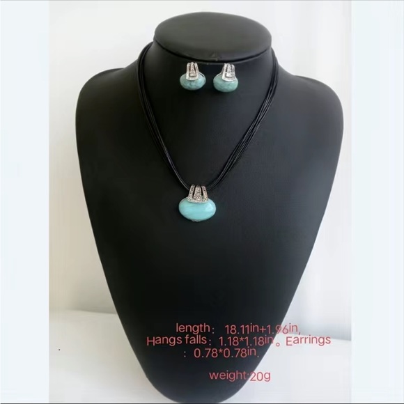 Ethnic Charm Turquoise and Silver Necklace and Earring Set - Picture 4 of 6
